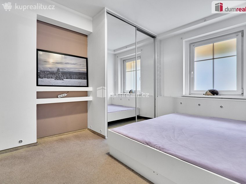 Prodej bytu 3+kk 66 m^2 Husova, Jáchymov 