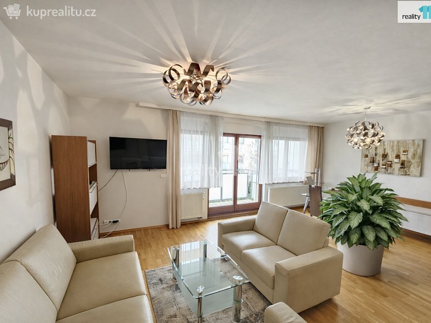 Pronájem bytu 2+kk 72 m^2 Hlubocká, Praha 5 