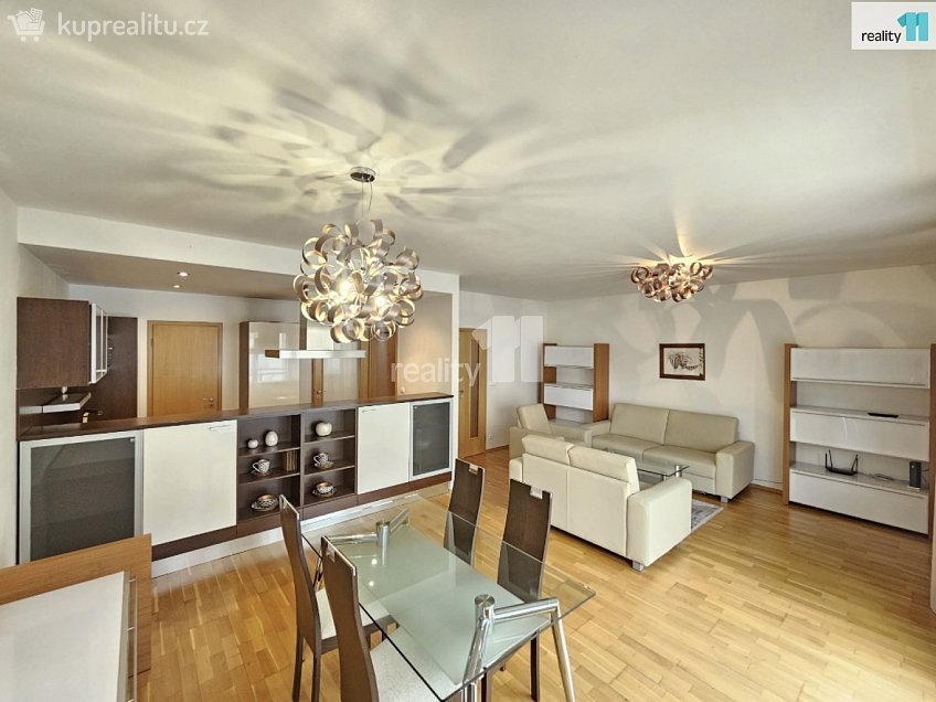 Pronájem bytu 2+kk 72 m^2 Hlubocká, Praha 5 