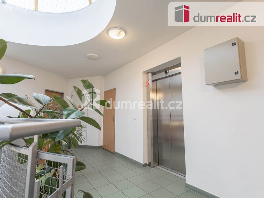 Prodej bytu 2+kk 62 m^2 Na sypkém, Praha 8 