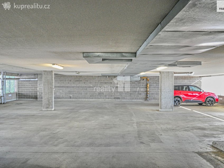 Prodej  garáže 20 m^2 Jeronýmova, Liberec 