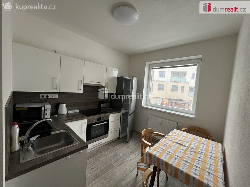 Pronájem bytu 1+1 39 m^2 V Aleji, Rožnov pod Radhoštěm 