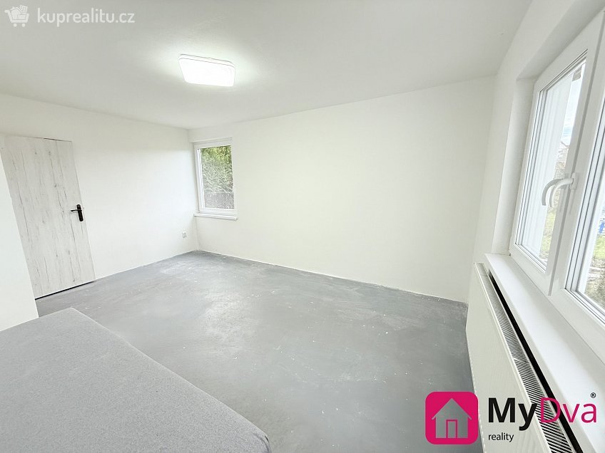 Prodej  rodinného domu 102 m^2 Ugartova, Znojmo 