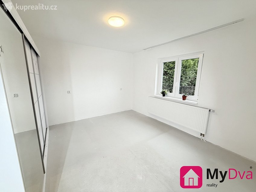 Prodej  rodinného domu 102 m^2 Ugartova, Znojmo 