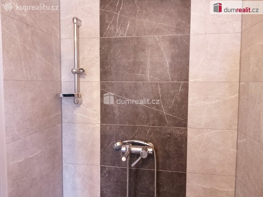 Pronájem bytu 3+1 93 m^2 Sokolovská, Karlovy Vary 