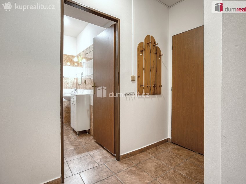 Pronájem bytu 2+kk 55 m^2 Růžová, Neratovice 