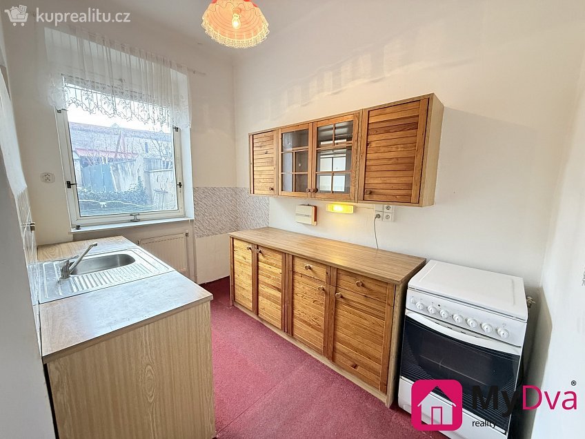 Pronájem bytu 1+1 40 m^2 Hálkova, Znojmo 