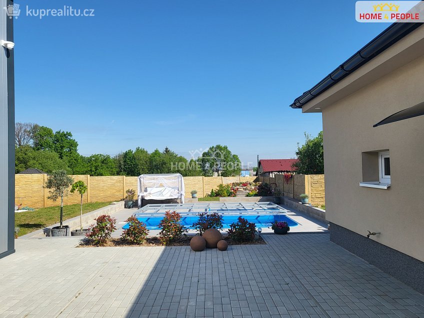 Prodej  rodinného domu 166 m^2 Rostoklaty, Rostoklaty 