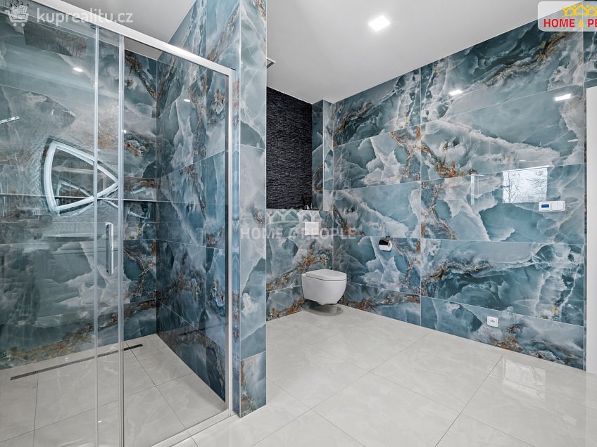 Prodej  rodinného domu 166 m^2 Rostoklaty, Rostoklaty 