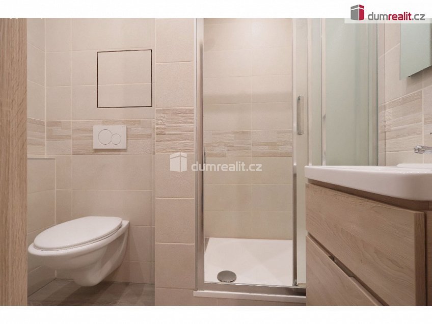 Pronájem bytu 2+kk 41 m^2 Podle Kačerova, Praha 4 