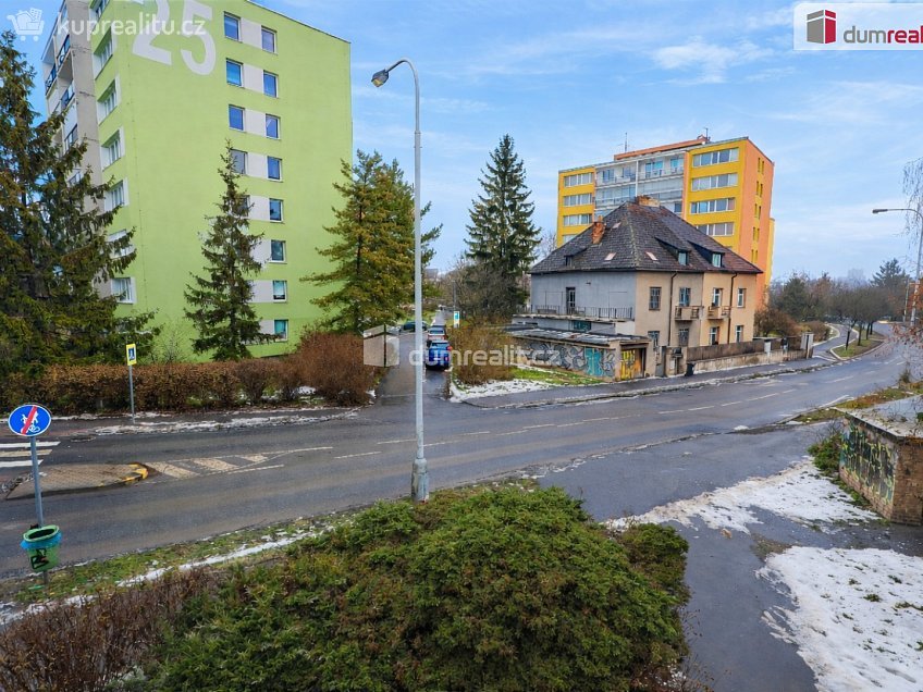 Pronájem bytu 2+kk 41 m^2 Podle Kačerova, Praha 4 