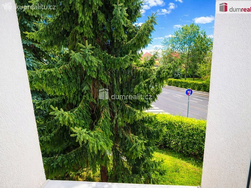 Pronájem bytu 2+kk 41 m^2 Podle Kačerova, Praha 4 