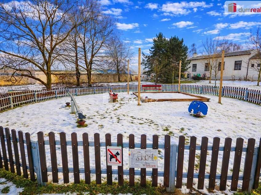 Pronájem bytu 2+kk 41 m^2 Podle Kačerova, Praha 4 