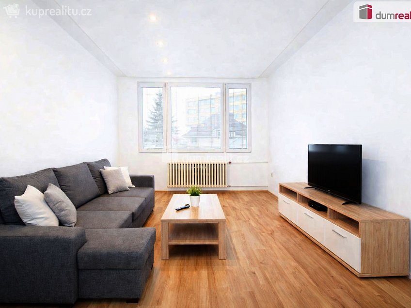 Pronájem bytu 2+kk 41 m^2 Podle Kačerova, Praha 4 