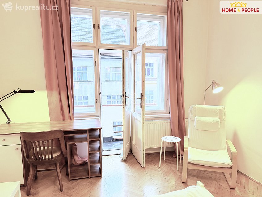 Pronájem bytu 2+kk 55 m^2 Biskupcova, Praha 3 