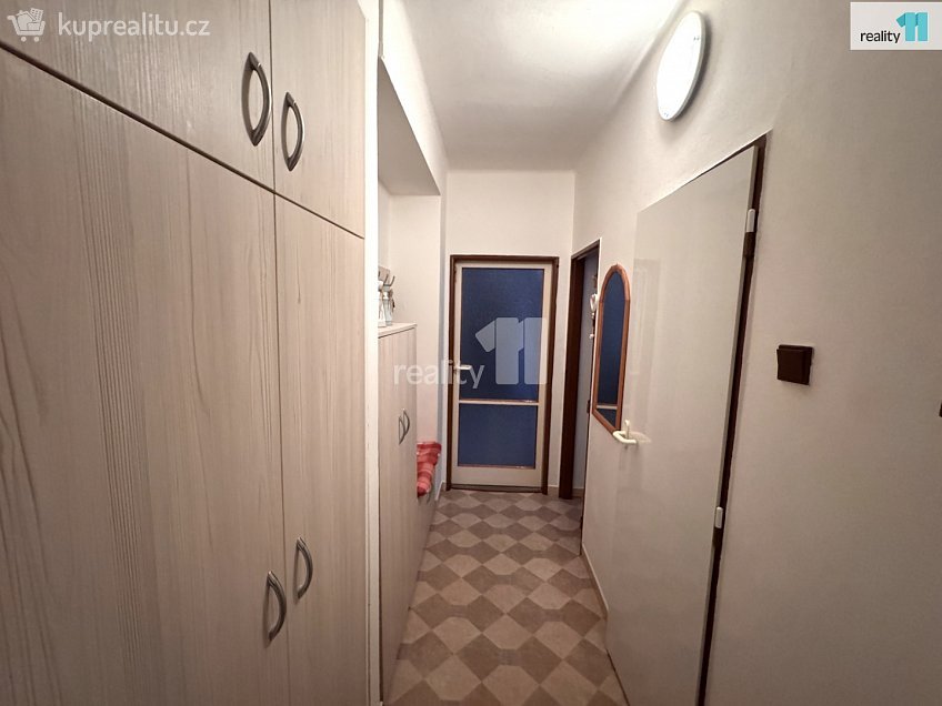 Prodej bytu 3+1 69 m^2 Krásnostudenecká, Děčín 