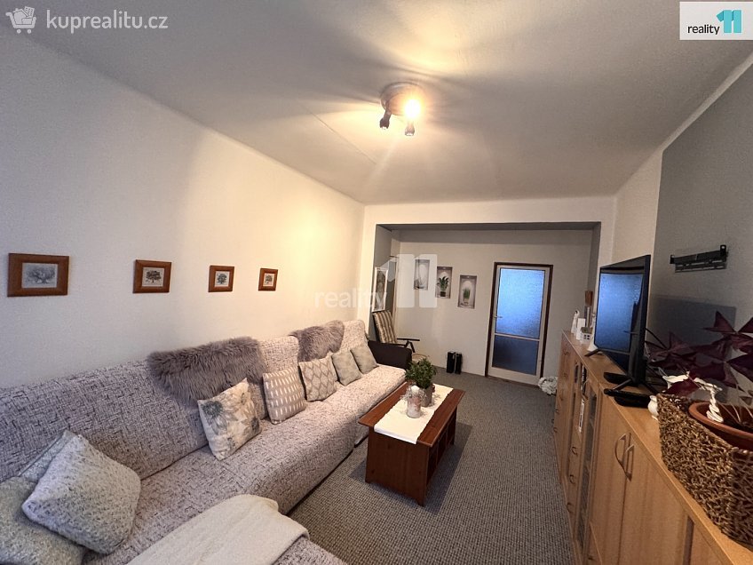 Prodej bytu 3+1 69 m^2 Krásnostudenecká, Děčín 