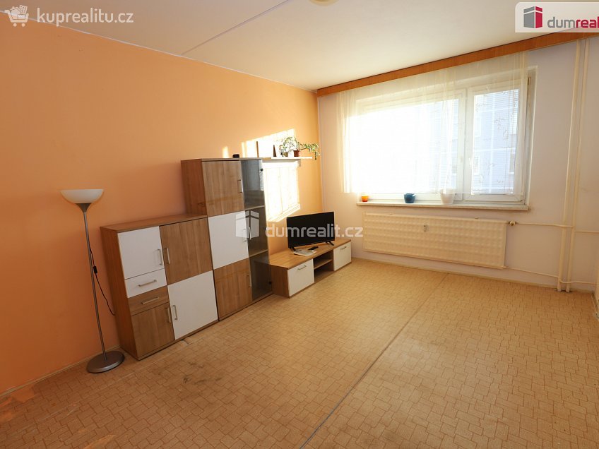 Prodej bytu 1+1 37 m^2 sídliště Lučina, Chodová Planá 