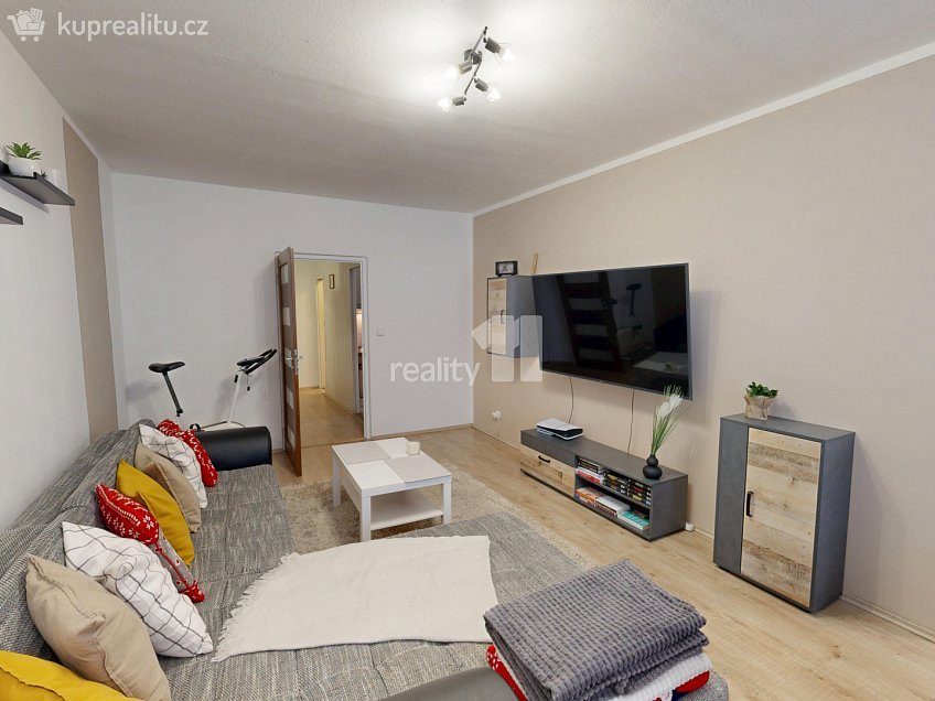 Prodej bytu 3+1 69 m^2 Lužická, Humpolec 