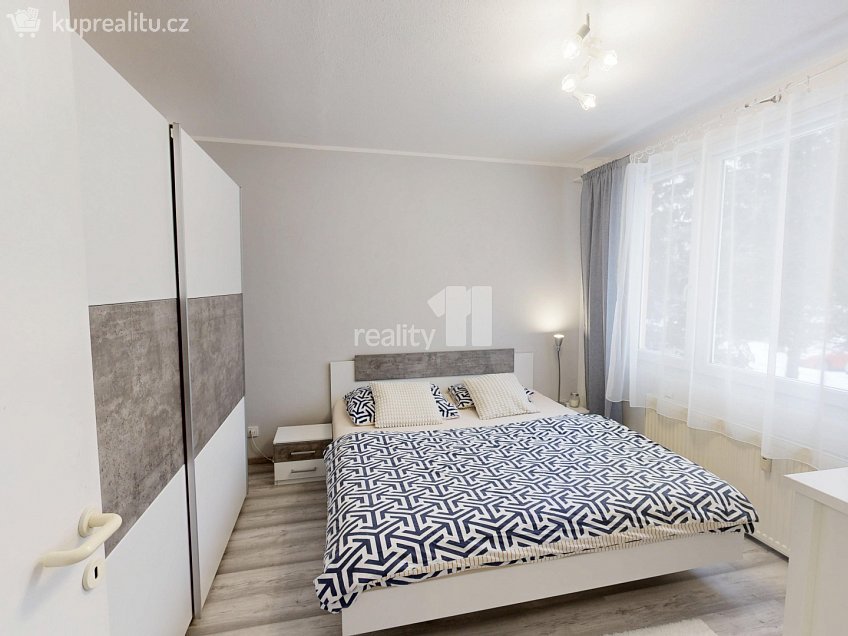 Prodej bytu 3+1 69 m^2 Lužická, Humpolec 