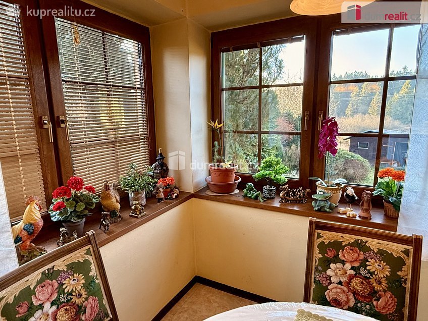 Prodej  vily 330 m^2 Ladova, Mariánské Lázně 