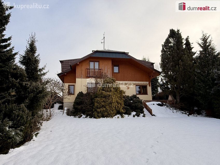 Prodej  vily 330 m^2 Ladova, Mariánské Lázně 