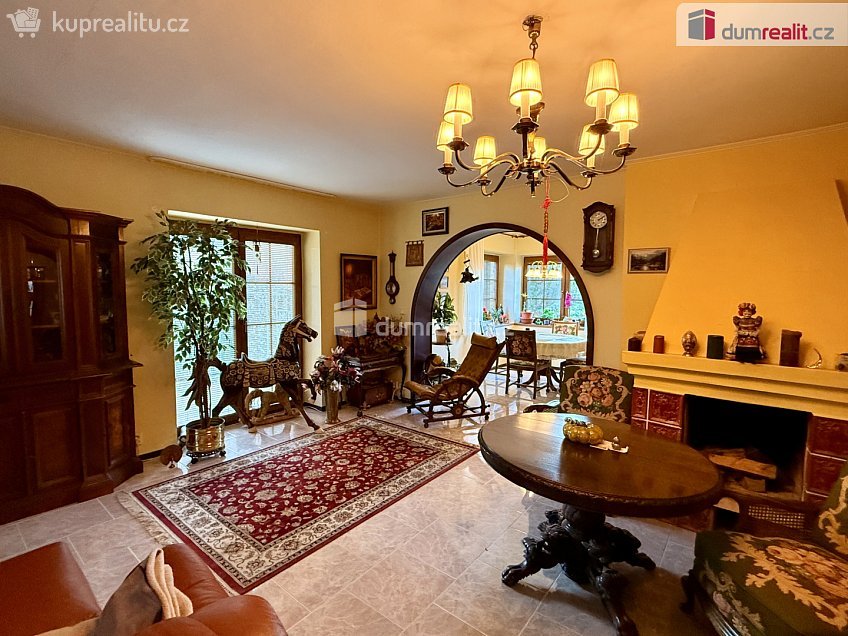Prodej  vily 330 m^2 Ladova, Mariánské Lázně 