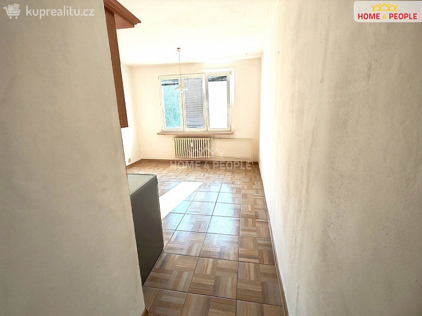 Prodej bytu 3+1 86 m^2 K Cihelně, Přeštice 