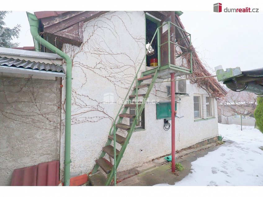 Pronájem  rodinného domu 75 m^2 Na Košíku, Praha 15 
