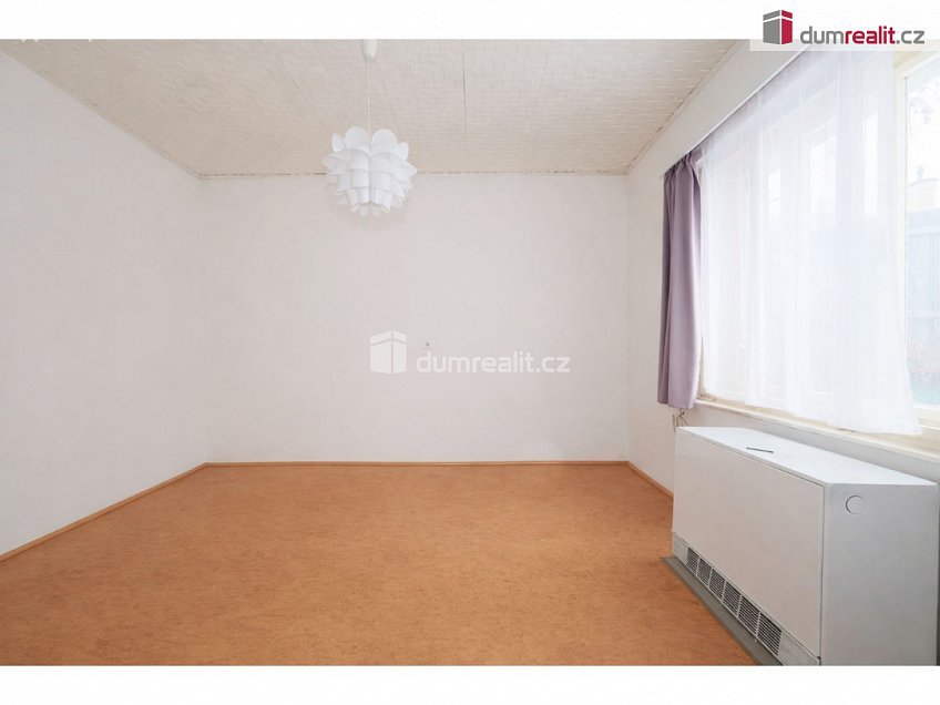 Pronájem  rodinného domu 75 m^2 Na Košíku, Praha 15 