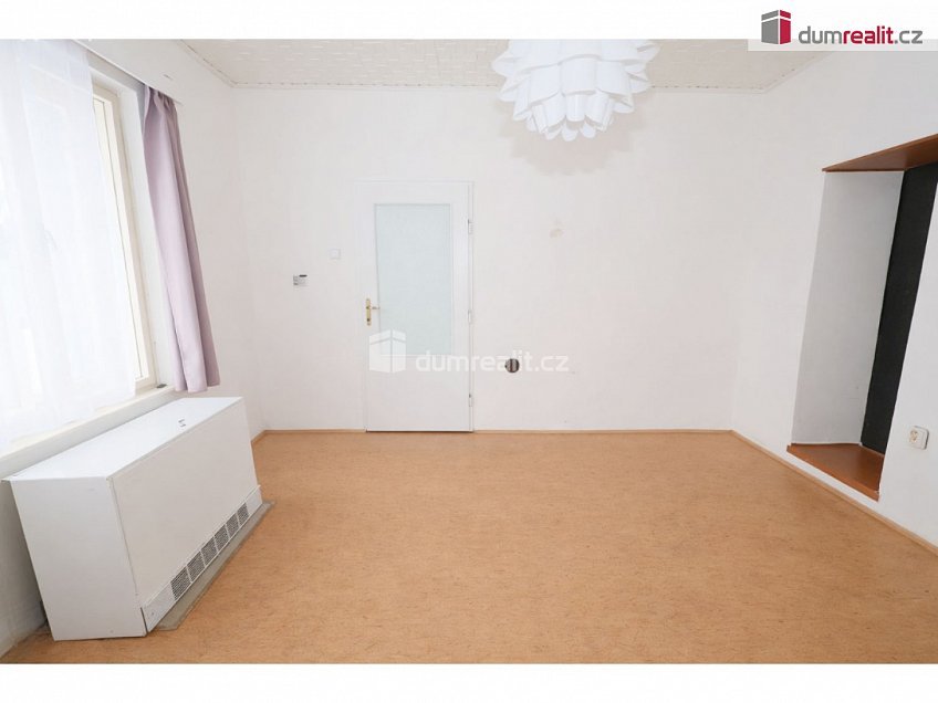 Pronájem  rodinného domu 75 m^2 Na Košíku, Praha 15 