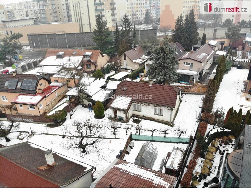 Pronájem  rodinného domu 75 m^2 Na Košíku, Praha 15 