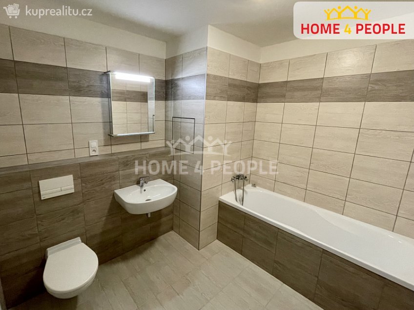 Pronájem bytu 2+kk 69 m^2 U hřiště, Velký Osek 