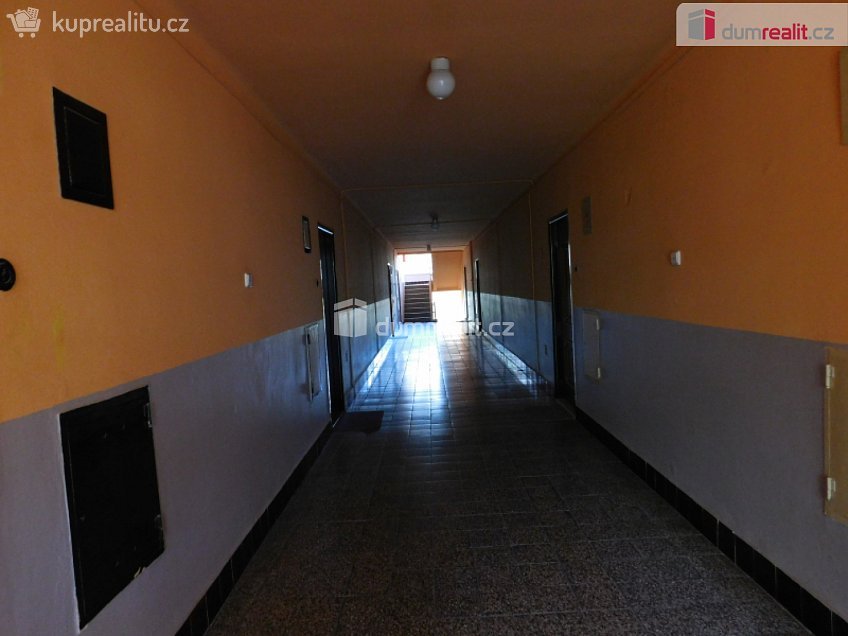 Prodej bytu 1+1 32 m^2 Kyjevská, Kladno 