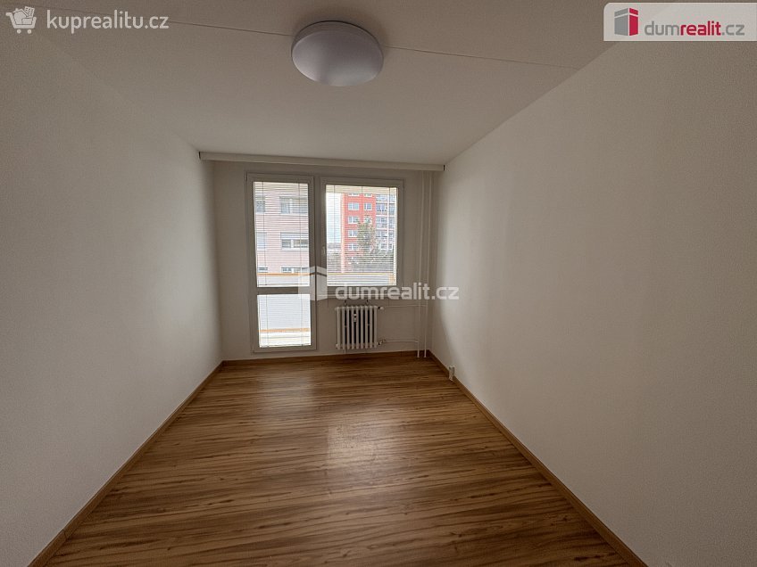 Pronájem bytu 3+1 62 m^2 Manželů Dostálových, Praha 14 