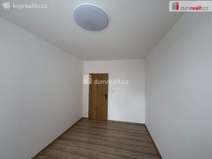 Pronájem bytu 3+1 62 m^2 Manželů Dostálových, Praha 14 