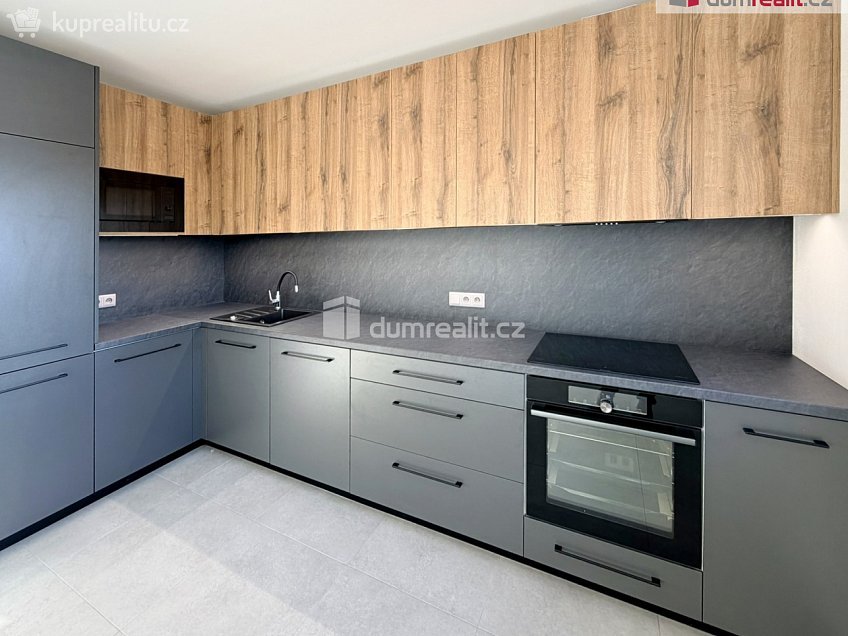 Pronájem  rodinného domu 136 m^2 Huštěnovice, Huštěnovice 