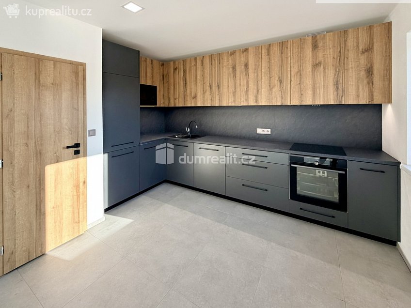 Pronájem  rodinného domu 136 m^2 Huštěnovice, Huštěnovice 