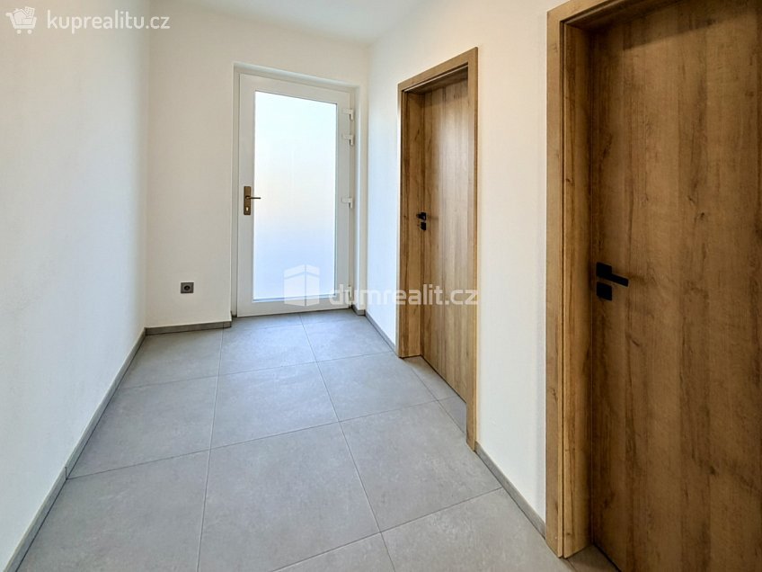 Pronájem  rodinného domu 136 m^2 Huštěnovice, Huštěnovice 