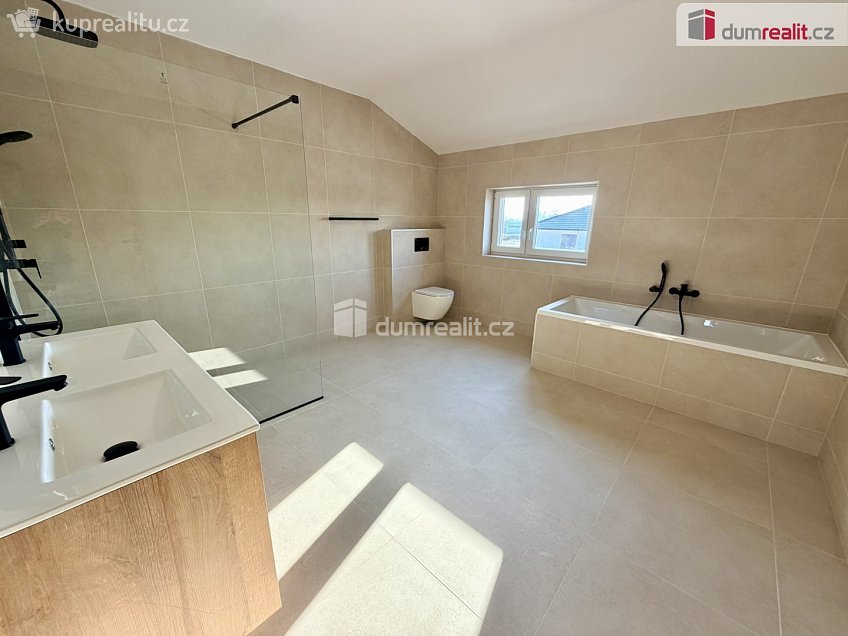 Pronájem  rodinného domu 136 m^2 Huštěnovice, Huštěnovice 