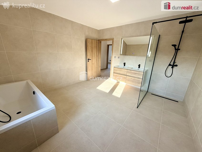 Pronájem  rodinného domu 136 m^2 Huštěnovice, Huštěnovice 