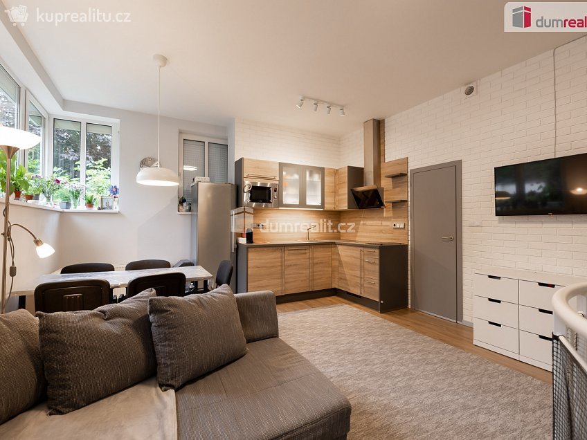 Prodej bytu 2+kk 54 m^2 Zahradníčkova, Praha 5 