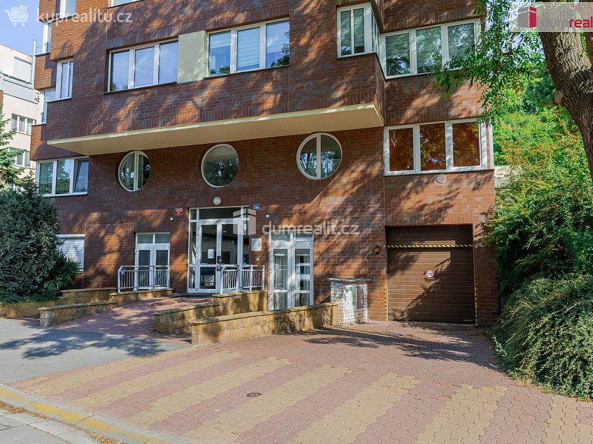 Prodej bytu 2+kk 54 m^2 Zahradníčkova, Praha 5 