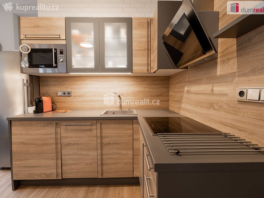 Prodej bytu 2+kk 54 m^2 Zahradníčkova, Praha 5 