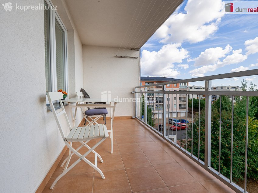 Prodej bytu 4+kk 98 m^2 Ke stadionu, Praha-Čakovice 