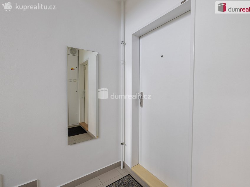 Prodej bytu 4+kk 98 m^2 Ke stadionu, Praha-Čakovice 