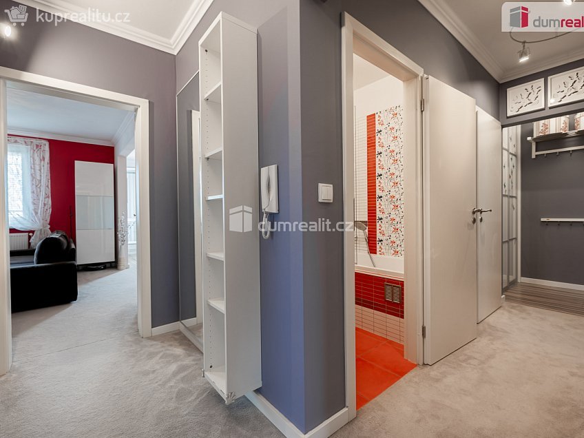 Prodej bytu 4+kk 98 m^2 Ke stadionu, Praha-Čakovice 