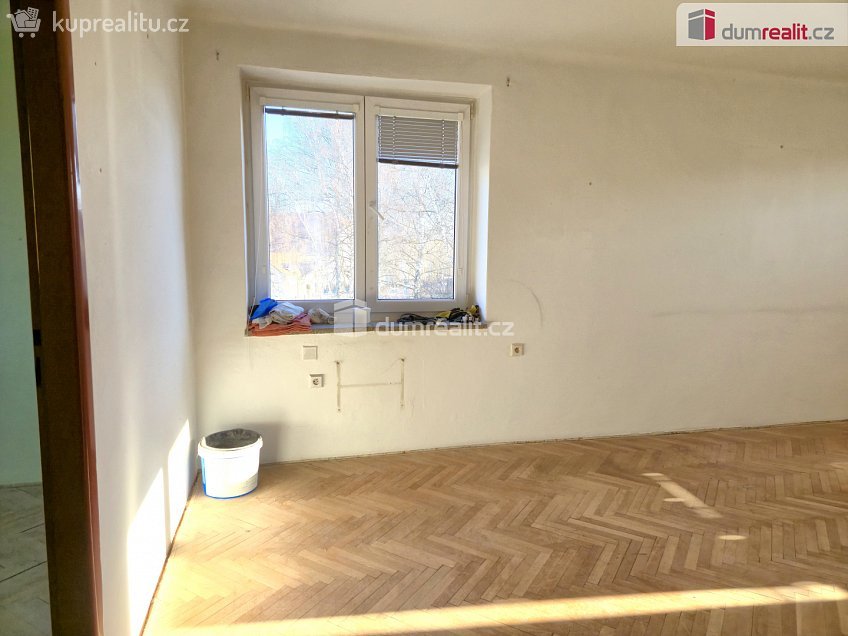 Prodej bytu 2+1 52 m^2 Omlenická, Kaplice 