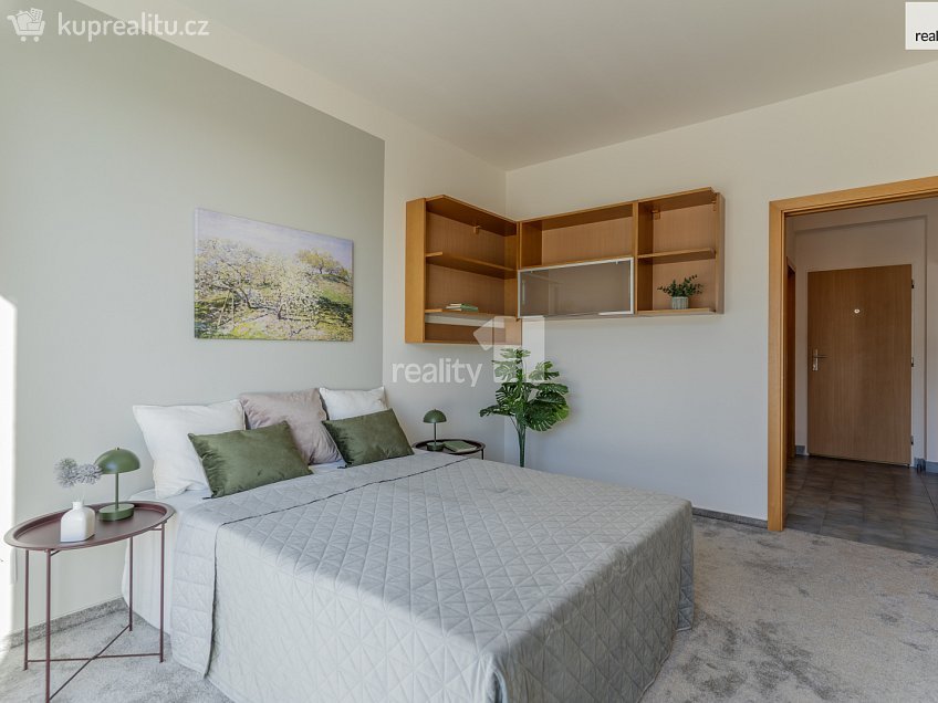 Prodej bytu 2+kk 63 m^2 Sluneční, Jesenice 