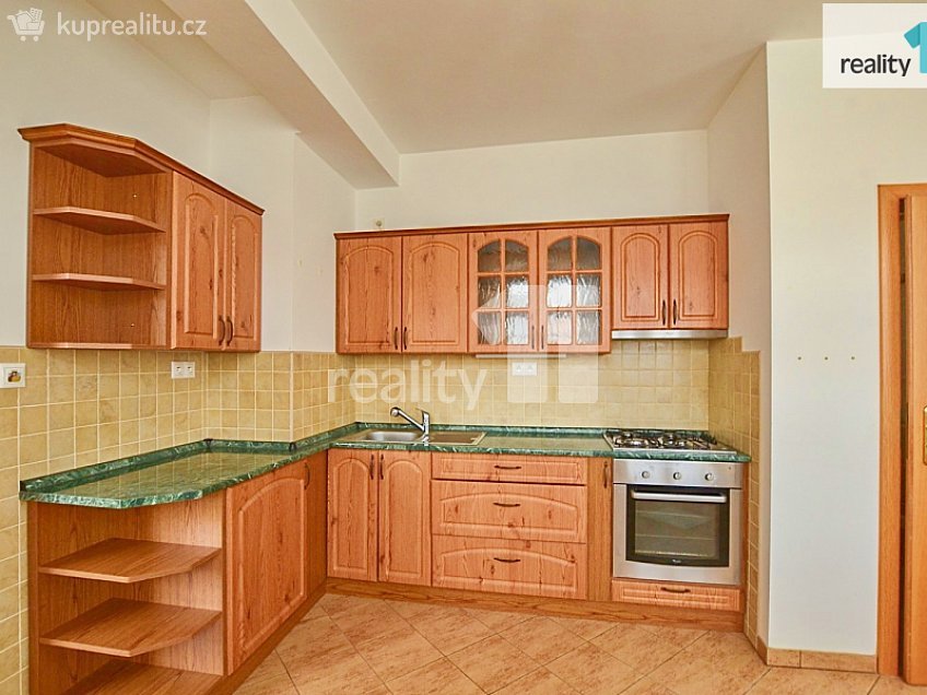 Pronájem bytu 2+1 65 m^2 Barvířská, Liberec 